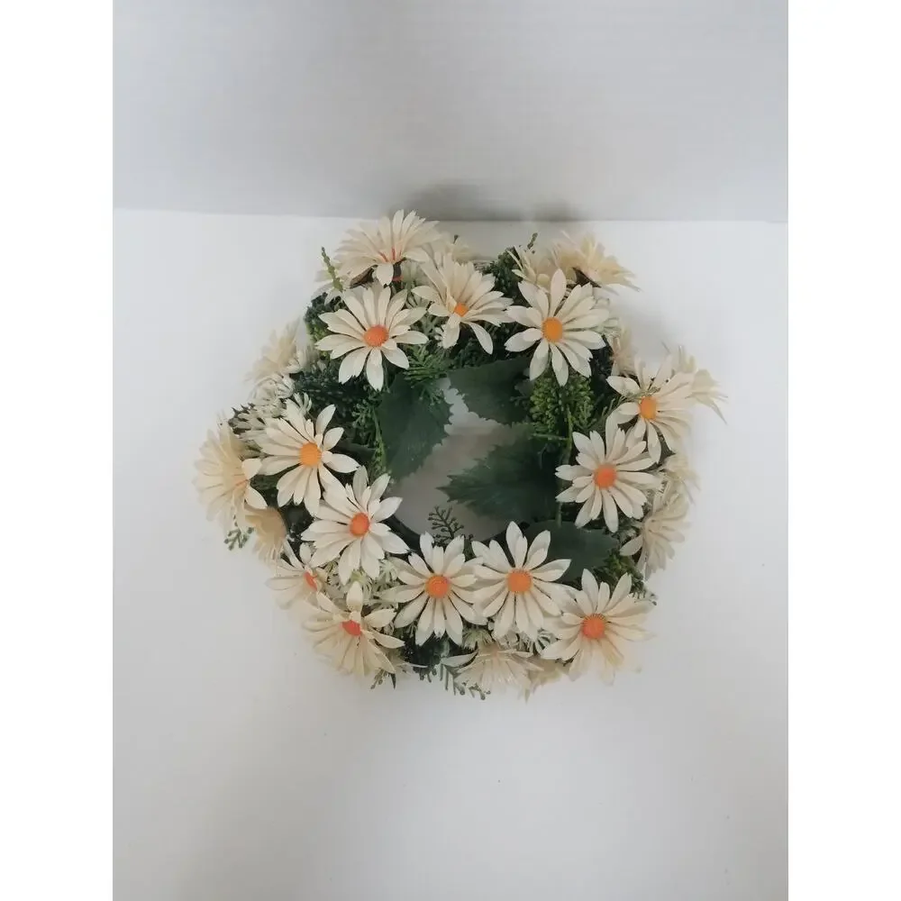 Vtg 1970’s White Daisies Plastic Candle Ring Flower Power Decor